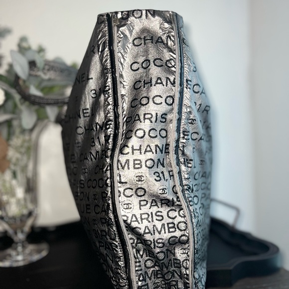 Authentic Chanel Silver Metallic 31 Rue Cambon Tote Bag - Picture 5 of 16